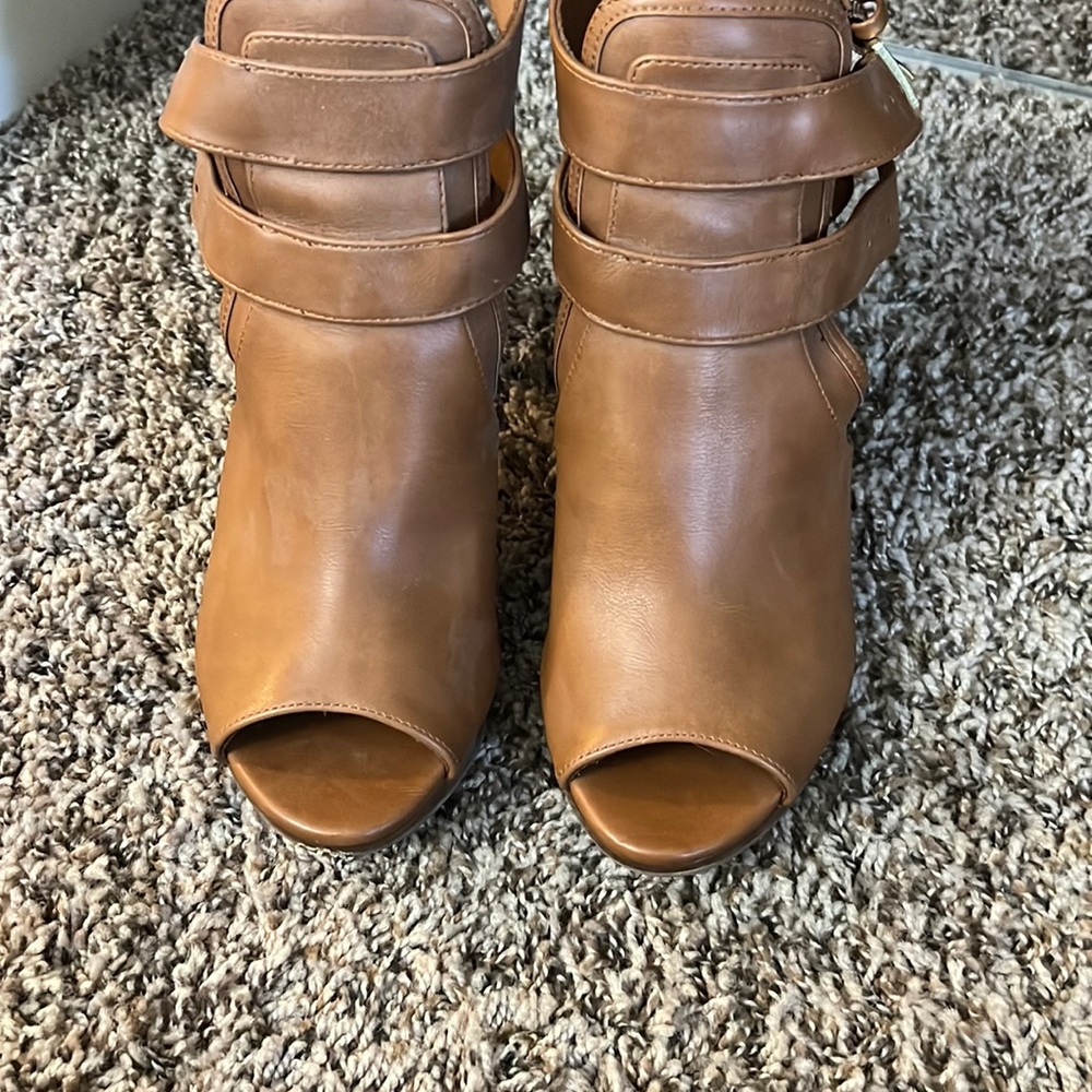 Brown open toed heels